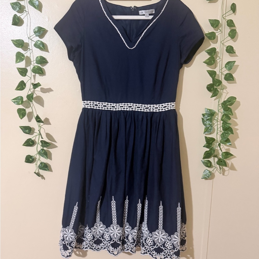 SD Collection Navy Dress with White Embroidery - Picture 2 of 8